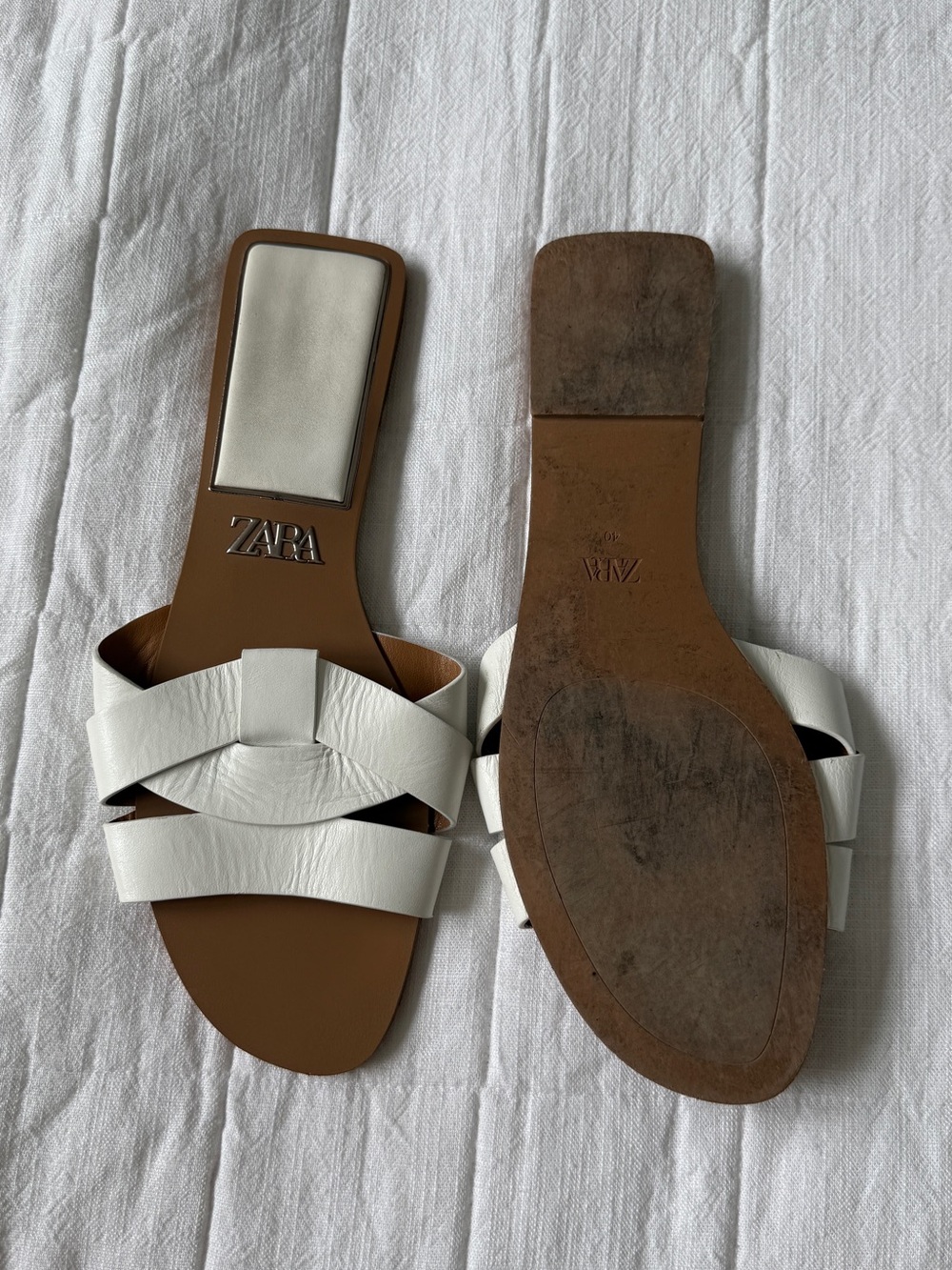 Zara White Leather Knot-Detail Slide Sandals - Picture 2 of 4